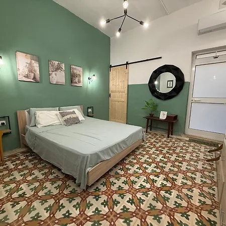 Entire In With A Cellar! Apartamento Cospicua