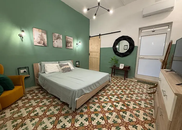 Entire In With A Cellar! Apartman Cospicua