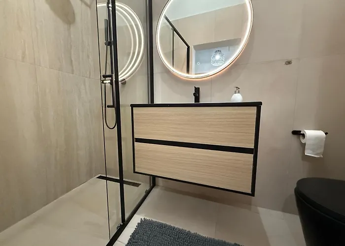 Apartman Entire In With A Cellar!